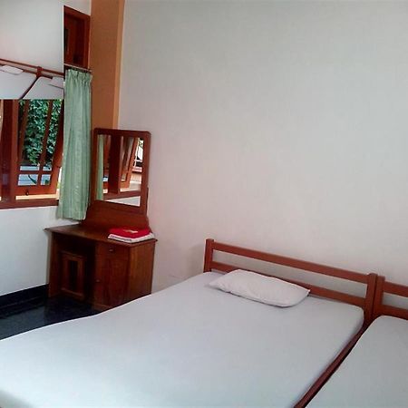 יוגיאקרטה Hotel Dana מראה חיצוני תמונה