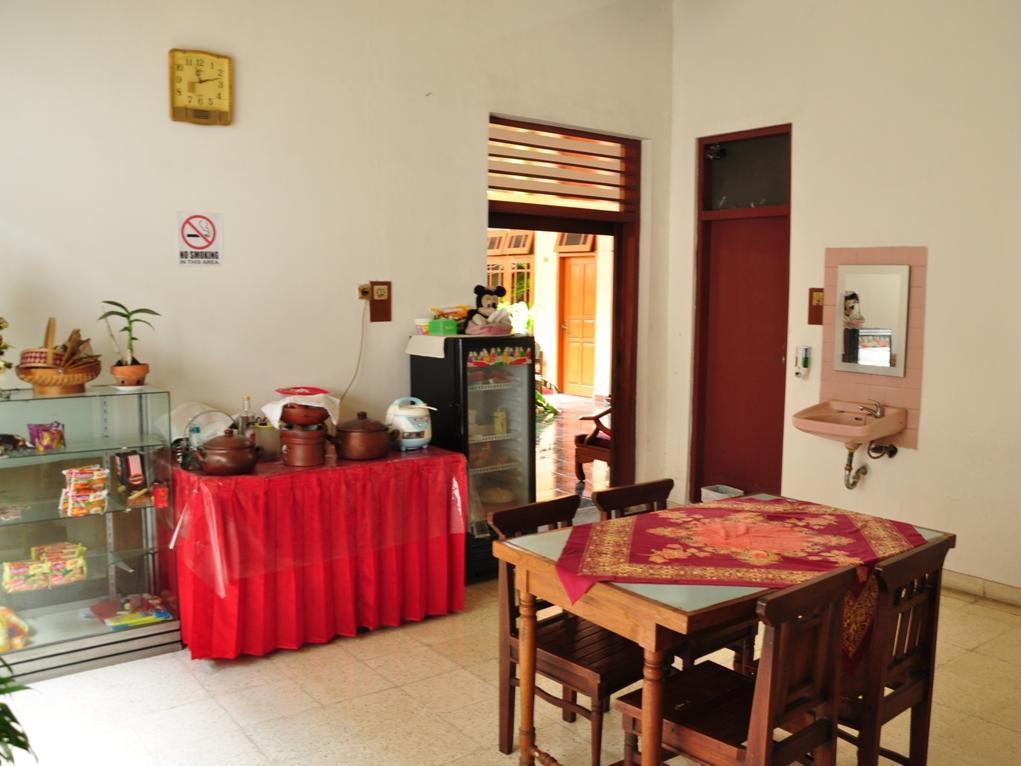 יוגיאקרטה Hotel Dana מראה חיצוני תמונה